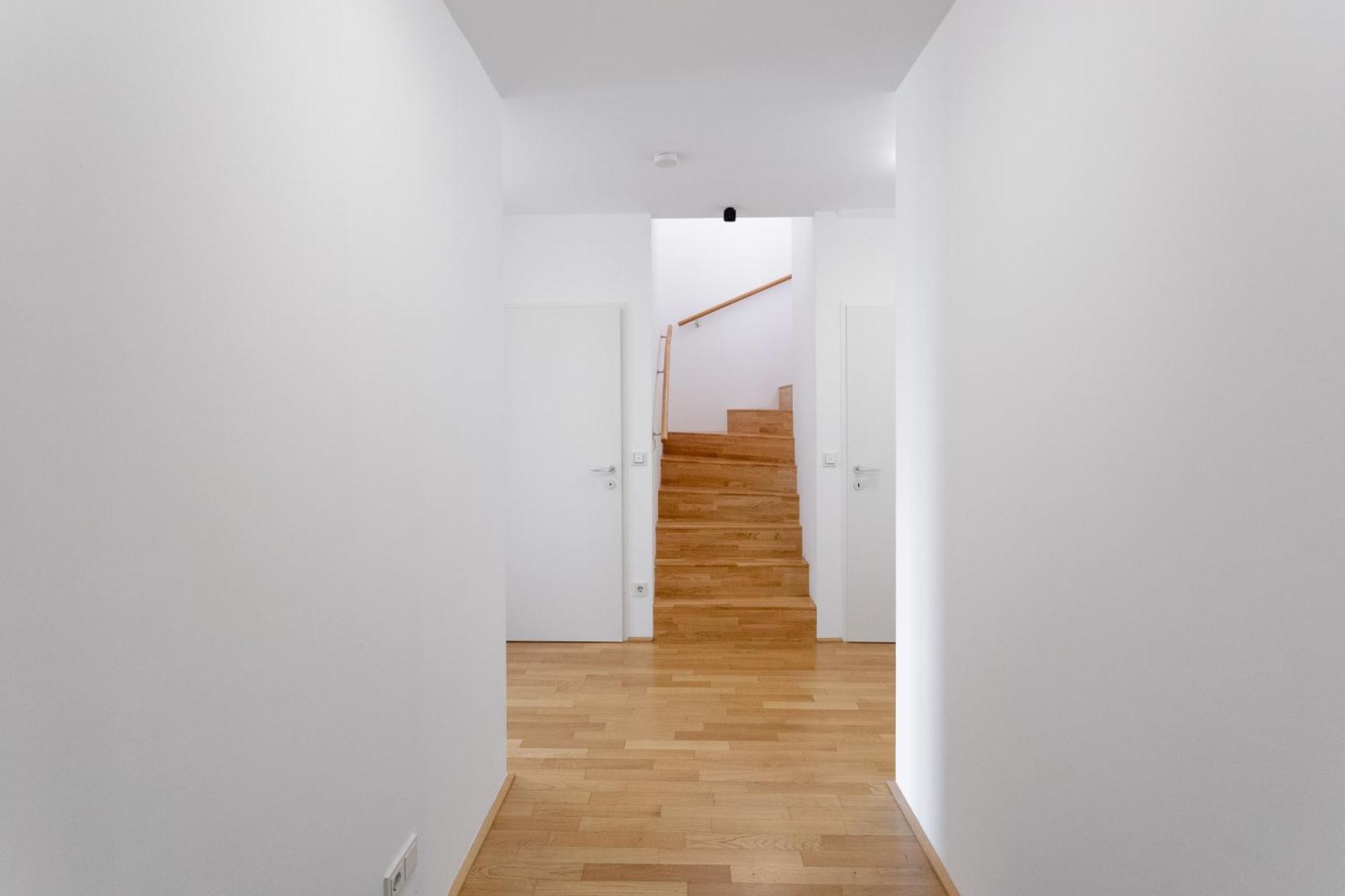 Private Room With Ac- Microwave, Personal Fridge & Metro Access - 7 Min To Center ウィーン エクステリア 写真